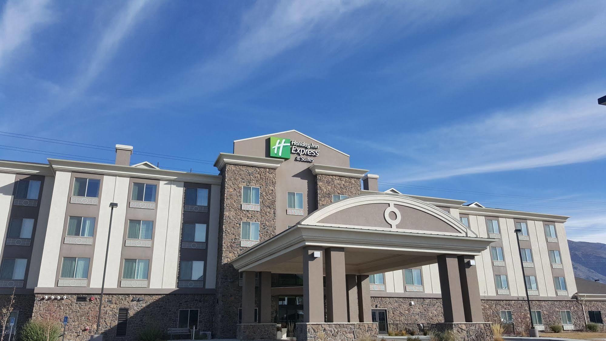 Holiday Inn Express & Suites Springville-South Provo Area, An Ihg Hotel Esterno foto